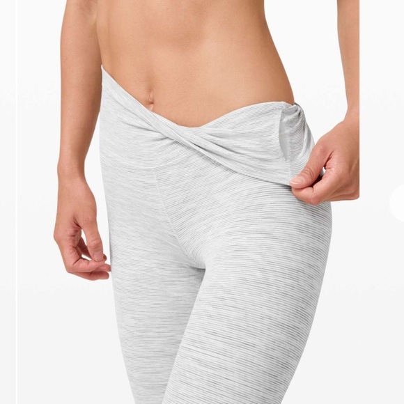 Align Pant 25” - Picture 4 of 4